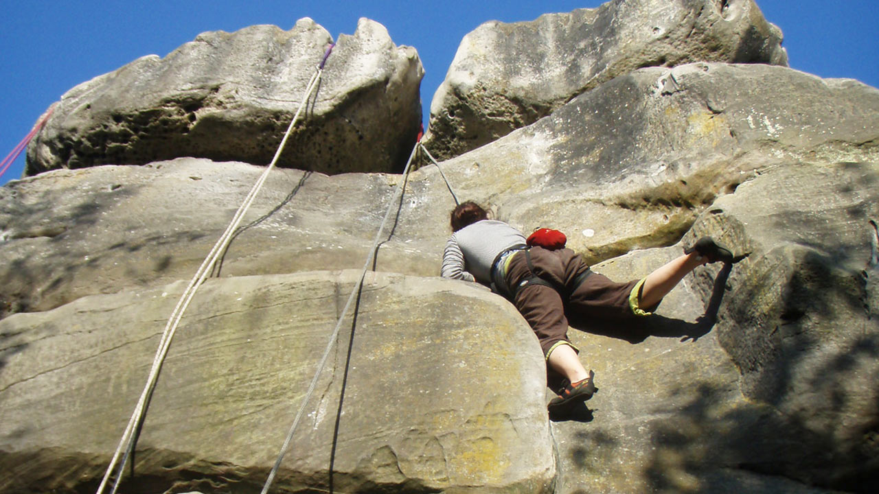 rock climbing sandstone ropework