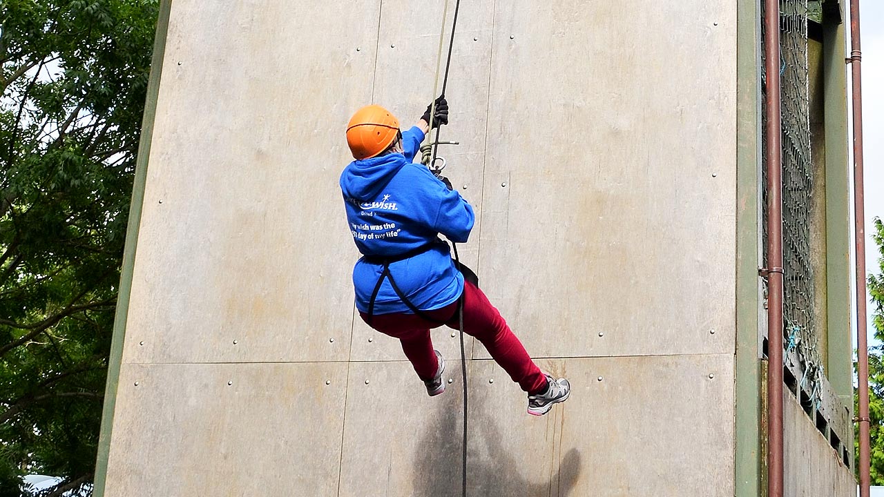 rock climbing abseiling experience sussex kent