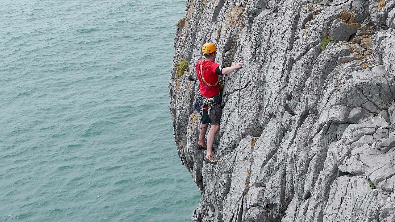 rock climbing courses lessons trips holidays