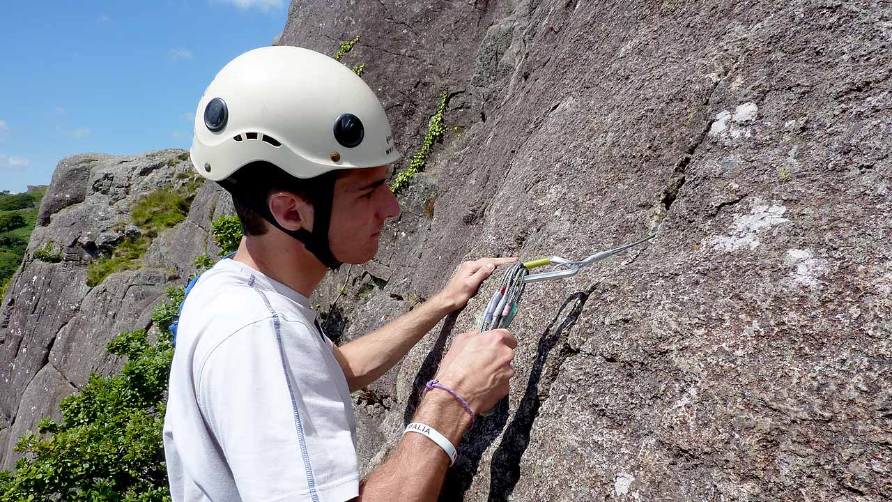trad lead climbing course