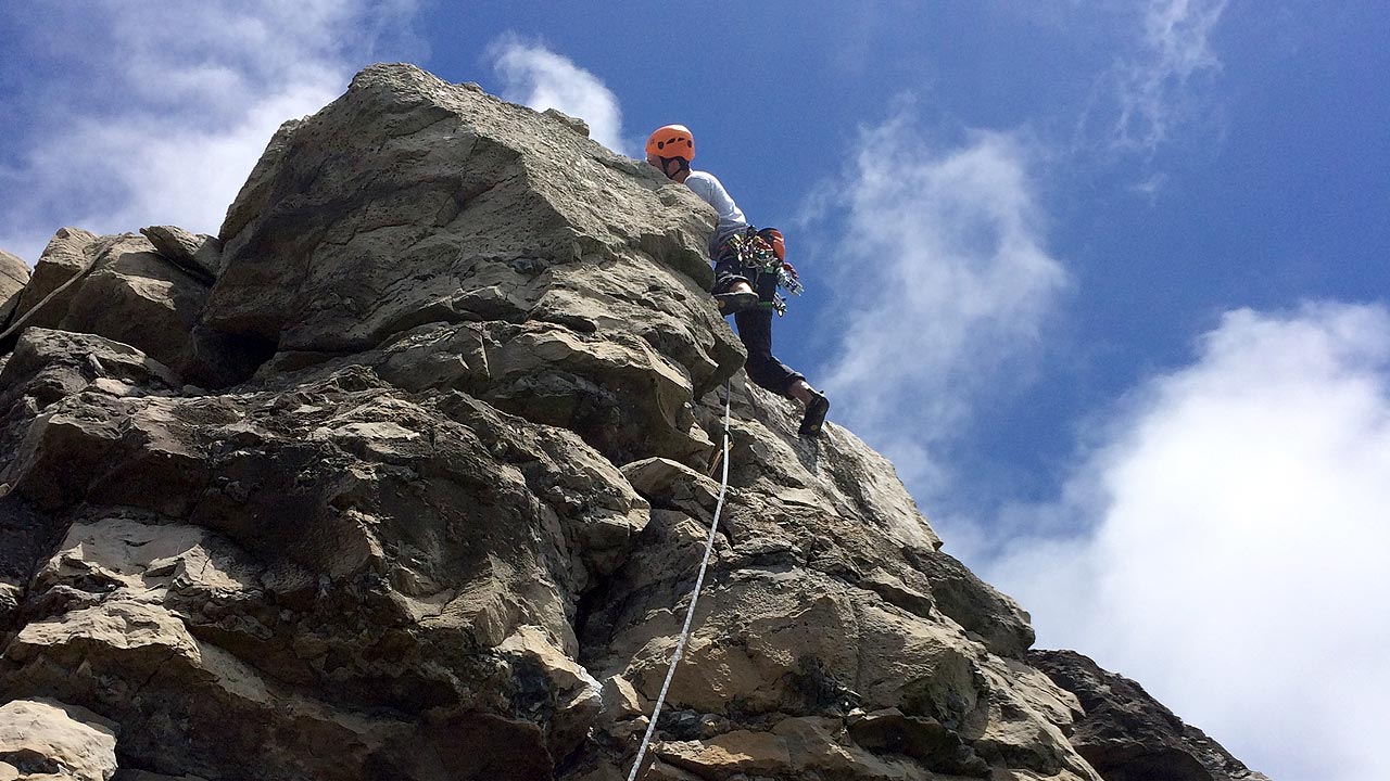 trad lead climbing course