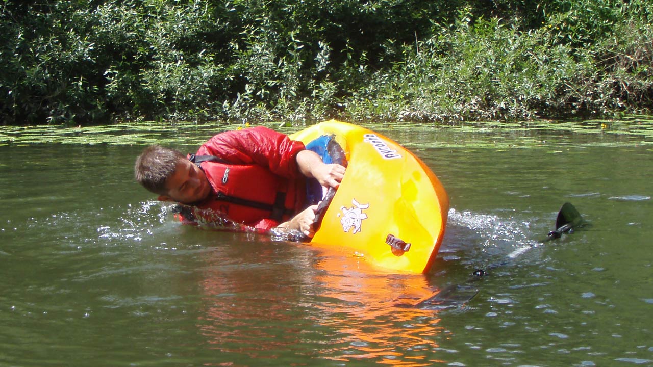 british canoeing paddlesport safety rescue course