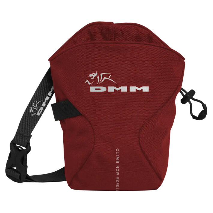 DMM Traction Chalk Bag. Colour: Red with grey detailing and DMM brand logo. Front facing image with waist strap and clip in shot.
